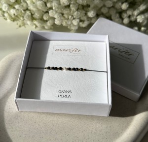 Bransoletka z onyksem i perełką